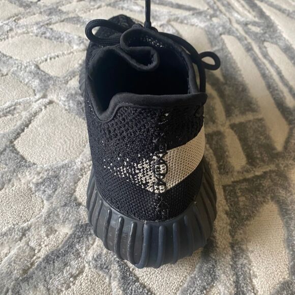 Adidas Yeezy Boost 350 V2 core black white - Picture 4 of 4